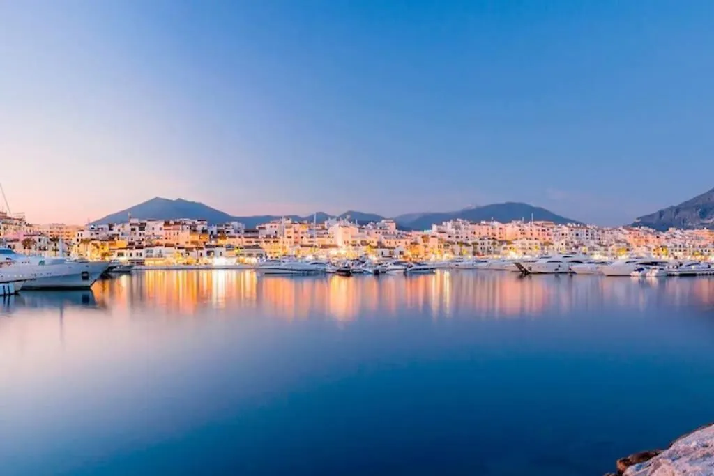 Oasis Apartment 100 Meters From Beach With Private Parking Marbella